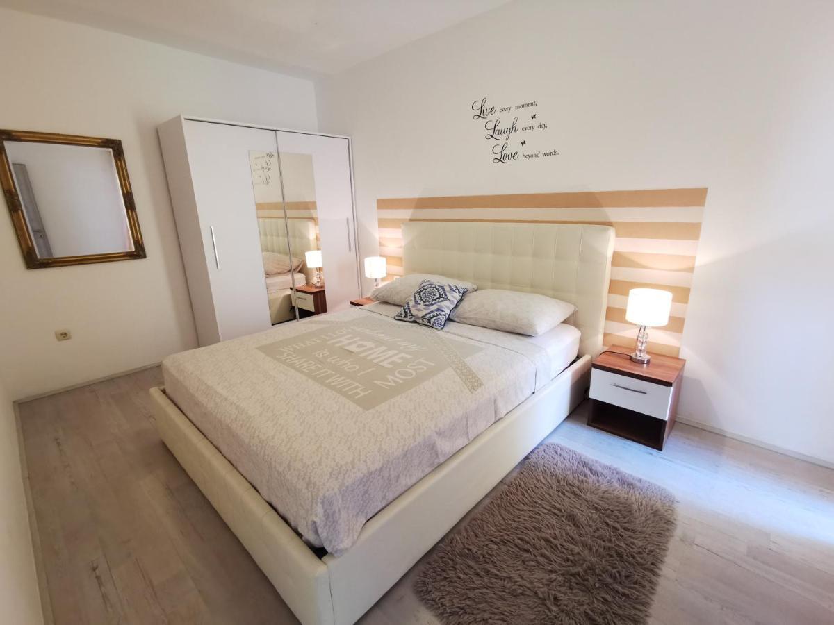 Apartments Lea 2 Малинска Экстерьер фото