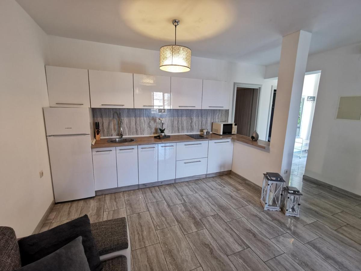 Apartments Lea 2 Малинска Экстерьер фото