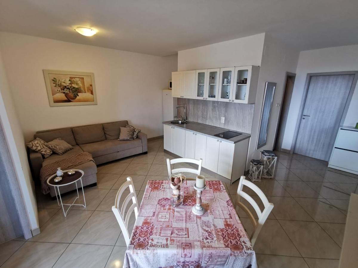 Apartments Lea 2 Малинска Экстерьер фото